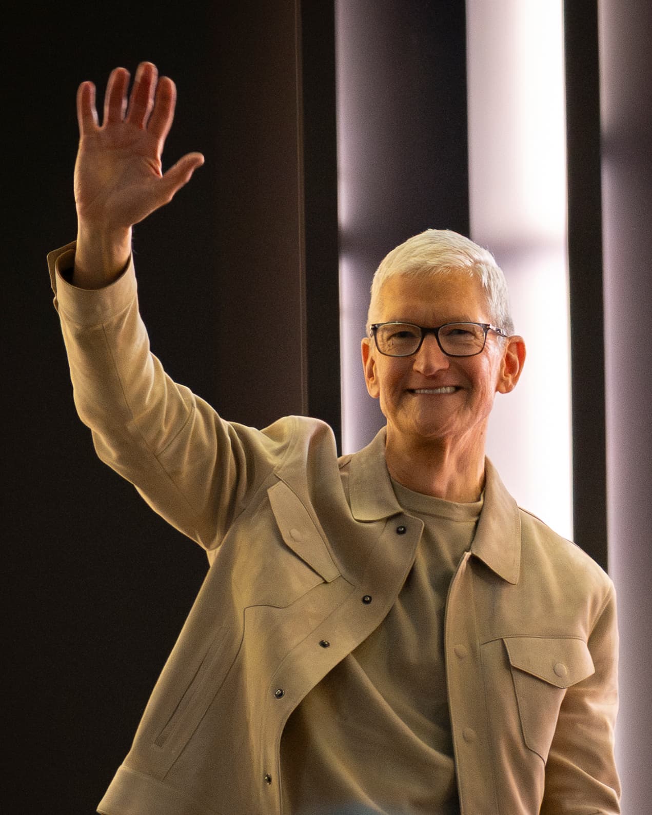 Tim Cook Steps Down: John Ternus to Become New Apple CEO